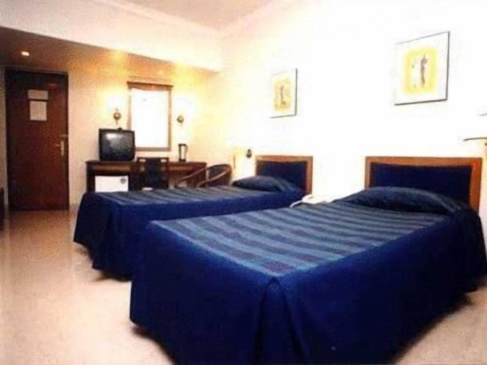Bloom Hotel - Juhu Bombaj Zewnętrze zdjęcie