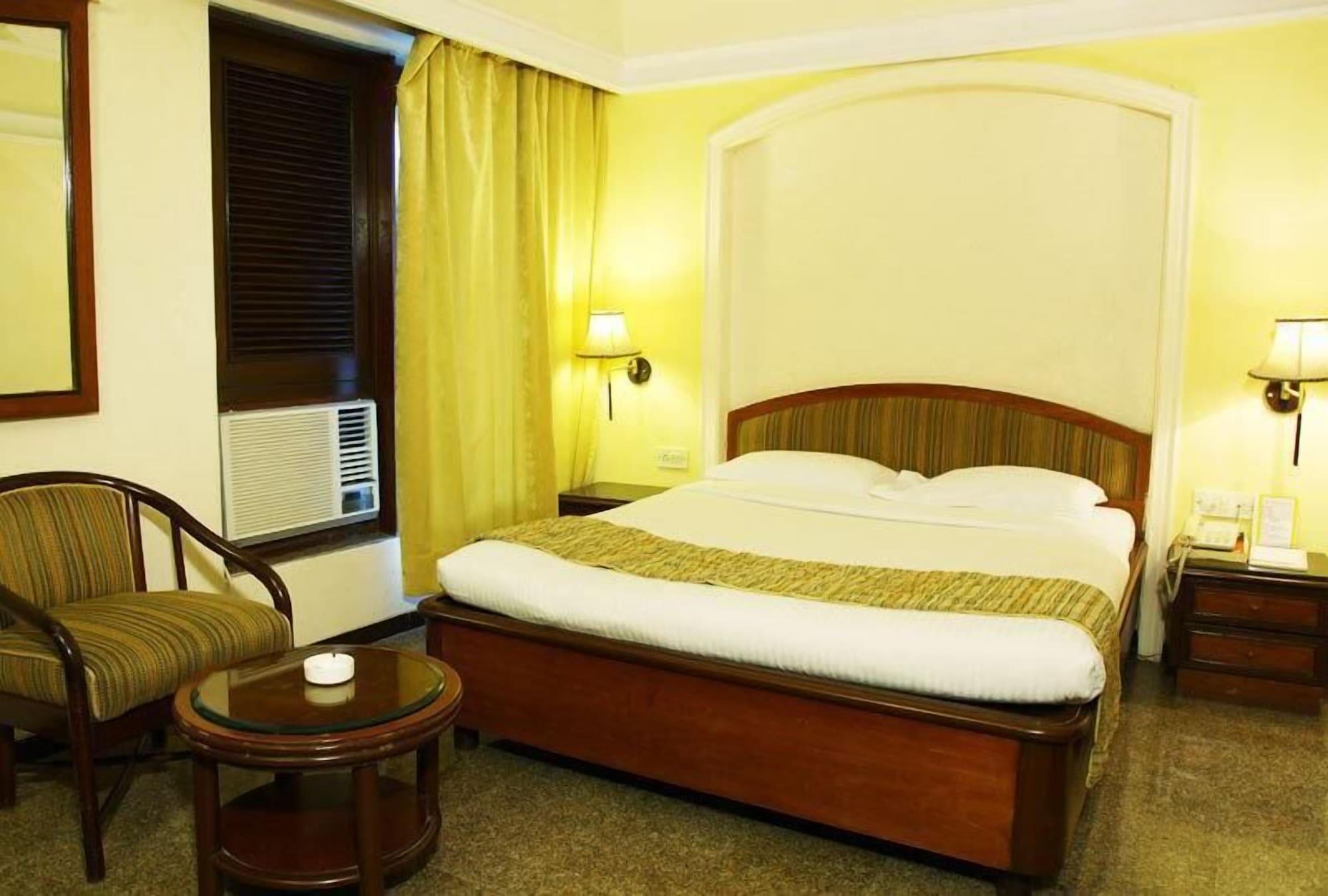 Bloom Hotel - Juhu Bombaj Zewnętrze zdjęcie
