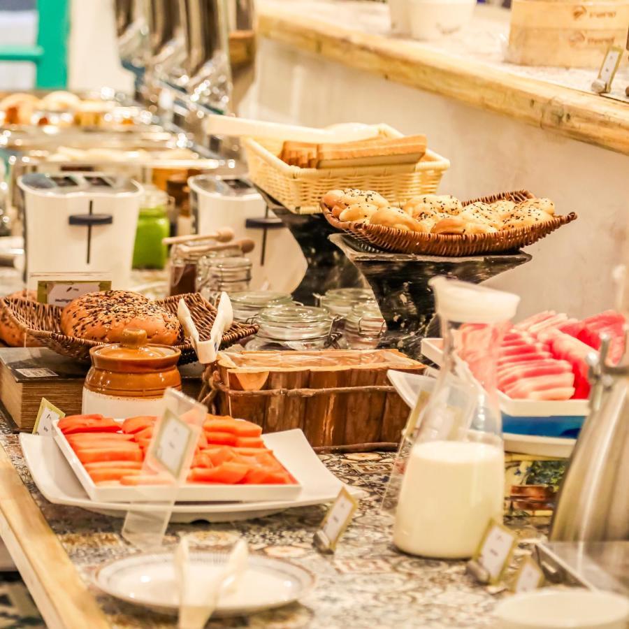 Bloom Hotel - Juhu Bombaj Zewnętrze zdjęcie